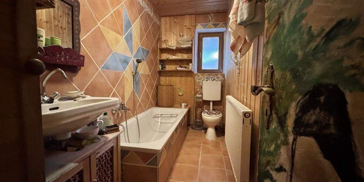 Einfamilienhaus Trostberg - 1 Zimmer, 200 m&sup2;, 495.000&euro; | Angebot:25660775