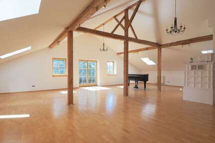 Wohnung Teisendorf Hausmoning - 7 Zimmer, 250 m&sup2;, 435.000&euro; | Angebot:27648459