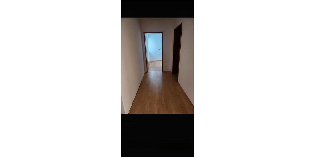 Erdgeschoßwohnung Traunreut St. Georgen - 3 Zimmer, 107 m&sup2;, 1.049&euro; | Angebot:27621587