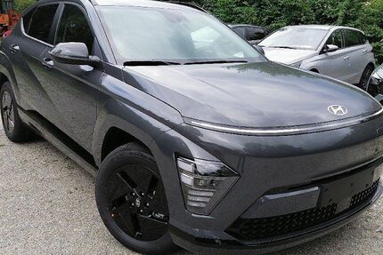 Hyundai KONA Elektro 3.853 km 33.899 &euro; Traunstein 83278