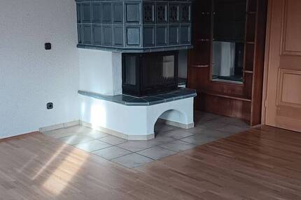 Wohnung Kirchweidach - 3 Zimmer, 120 m&sup2;, 890&euro; | Angebot:25667649