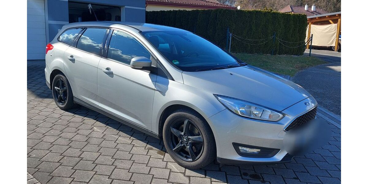 Ford Focus 124.600 km 6.000 &euro; Freilassing 83395