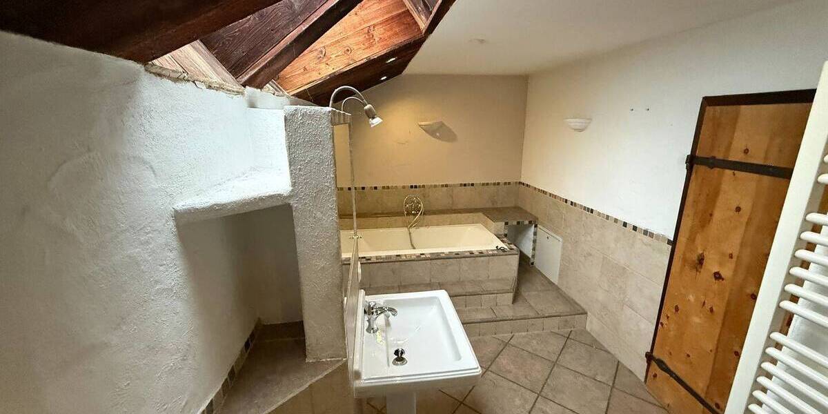 Etagenwohnung Grabenstätt Marwang - 7 Zimmer, 221 m&sup2;, 900.000&euro; | Angebot:26554693