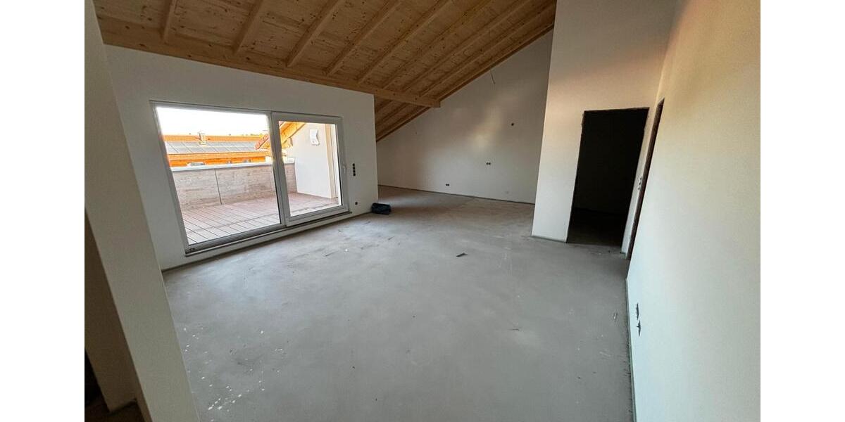 Dachgeschoßwohnung Feichten an der Alz - 2 Zimmer, 86 m&sup2;, 1.217&euro; | Angebot:26192986