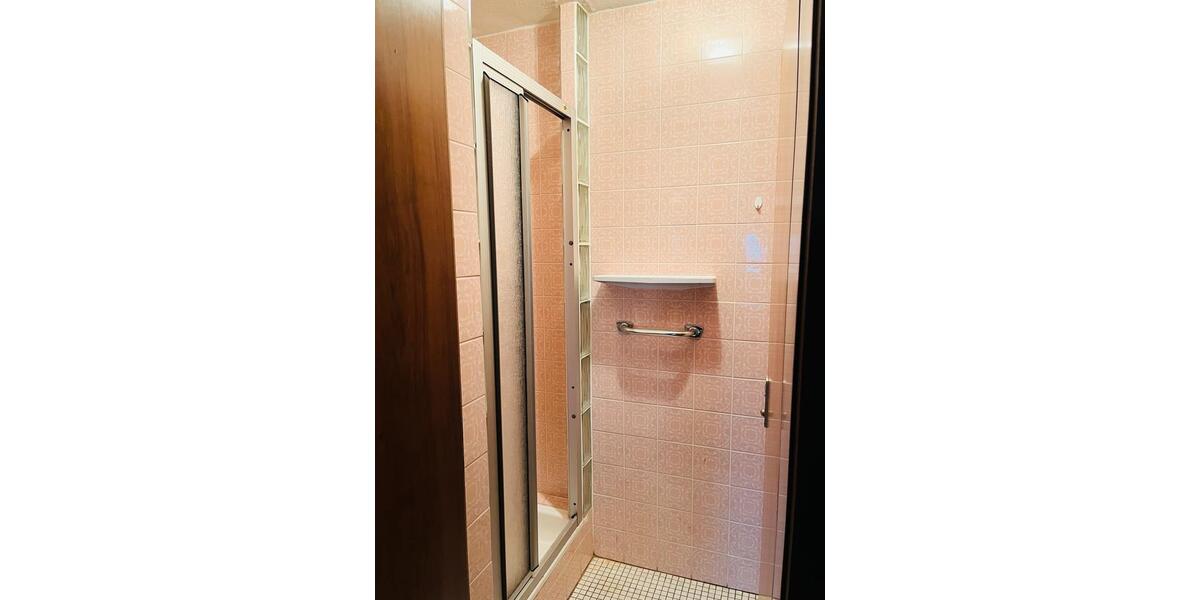 Einfamilienhaus Fridolfing - 7 Zimmer, 120 m&sup2;, 1.400&euro; | Angebot:27617216