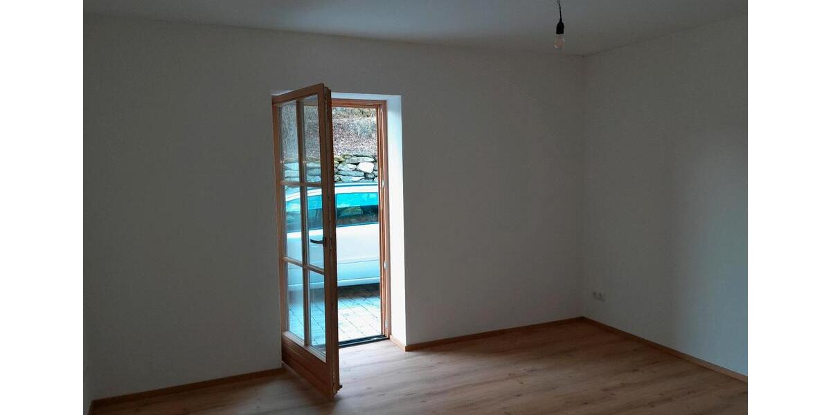 Erdgeschoßwohnung Schnaitsee - 4 Zimmer, 100 m&sup2;, 1.300&euro; | Angebot:25553059