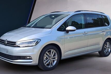 VW Touran 1.376 km 33.990 &euro; Trostberg 83308
