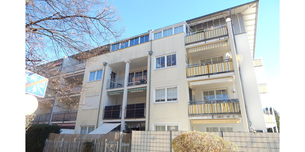 Vermietete und gepflegte 2-Zimmer-Wohnung mit Balkon in Freilassing zu verkaufen! - Etagenwohnung Freilassing Freilassing | Angebot:24584620