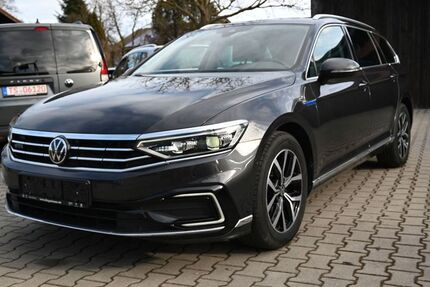 VW Passat Variant 87.000 km 23.999 &euro; Petting /Waging am See 83367